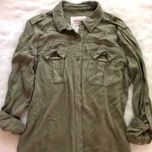 🔥 5 for $25 Button down top